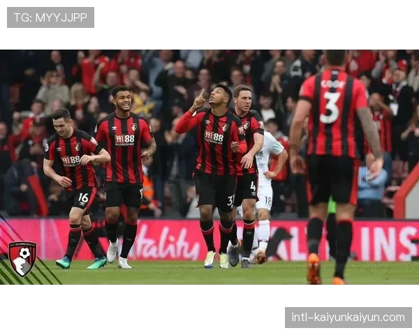 利物浦迎战伯恩茅斯前，阿诺德伤情更新引发防线重组疑问